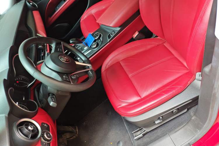 Used Alfa Romeo Stelvio 2017 2.0T 200HP Elite Edition Left Front Seat