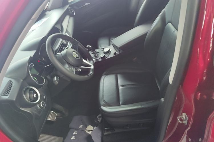 Used Alfa Romeo Stelvio 2017 2.0T 200HP Elite Edition Left Front Seat