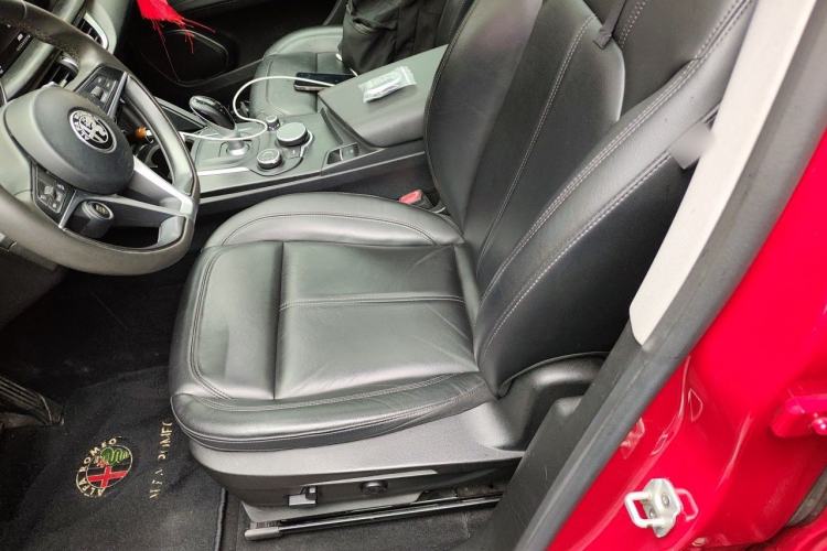 Used Alfa Romeo Stelvio 2017 2.0T 200HP Elite Edition Left Front Seat