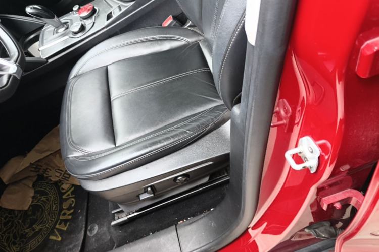 Used Alfa Romeo Stelvio 2017 2.0T 200HP Elite Edition Left Front Seat