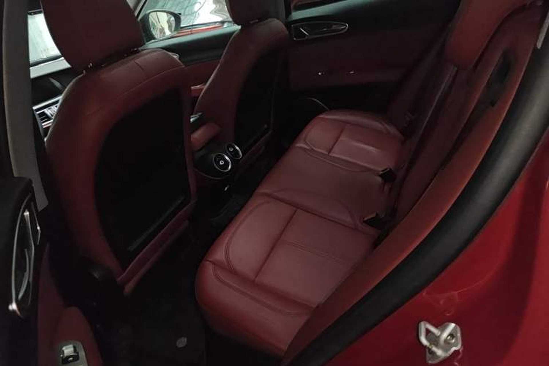 Used Alfa Romeo Stelvio 2017 2.0T 280HP Luxury Edition Left Rear Seat