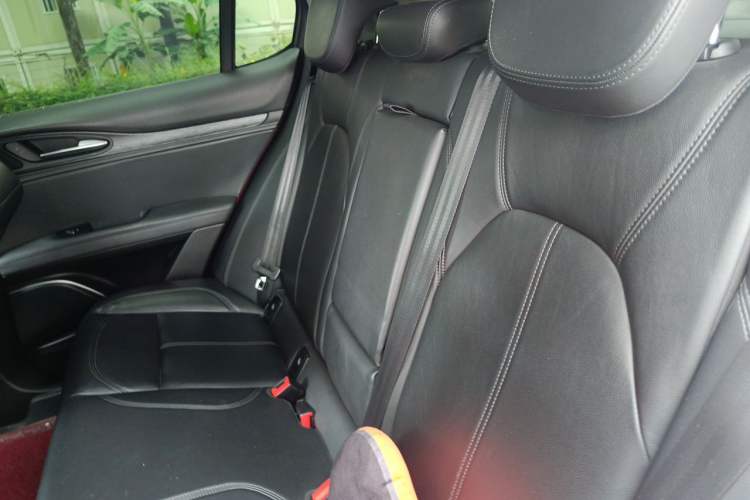 Used Alfa Romeo Stelvio 2017 2.0T 200HP Elite Edition Left Rear Seat