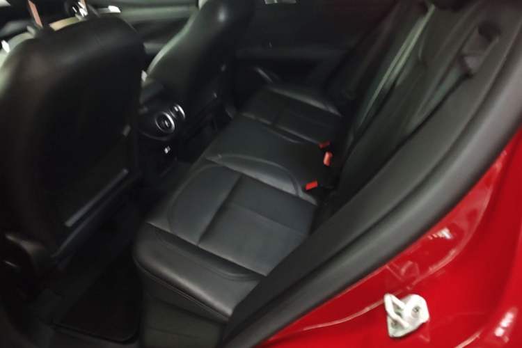 Used Alfa Romeo Stelvio 2017 2.0T 200HP Elite Edition Left Rear Seat