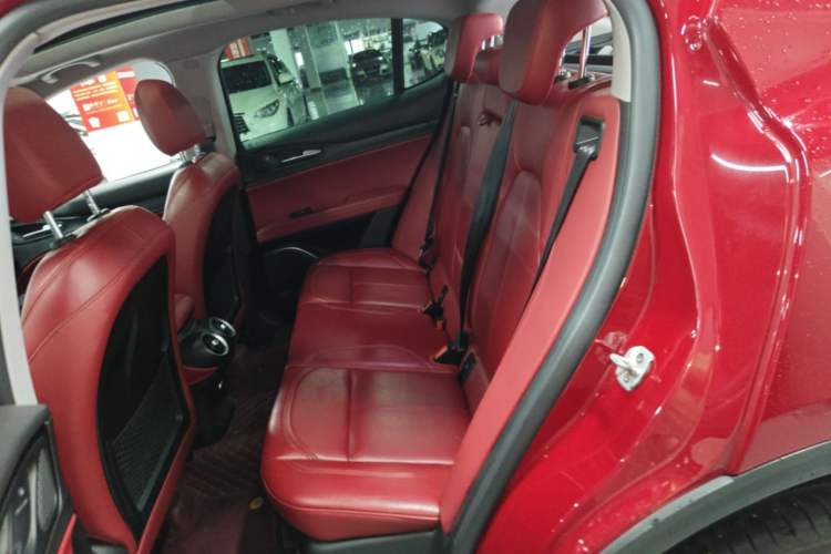 Used Alfa Romeo Stelvio 2017 2.0T 200HP Elite Edition Left Rear Seat