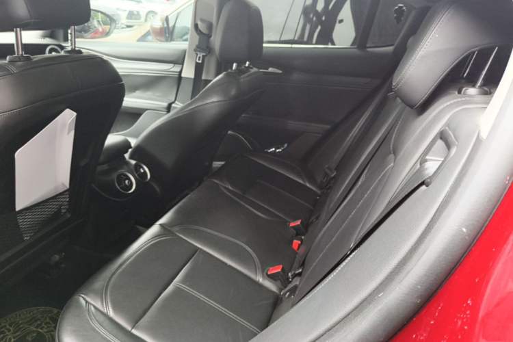 Used Alfa Romeo Stelvio 2017 2.0T 200HP Elite Edition Left Rear Seat