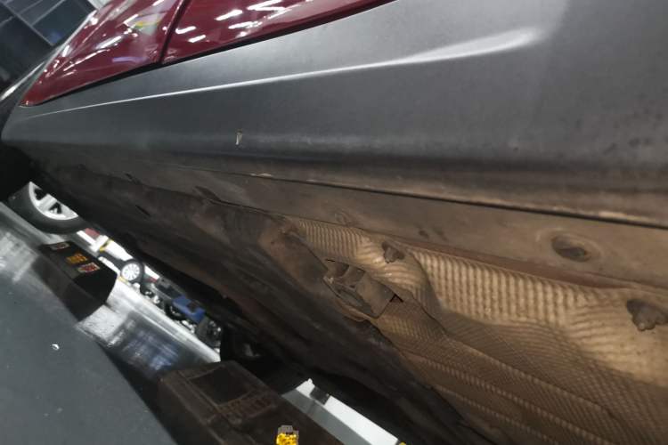 Used Alfa Romeo Stelvio 2017 2.0T 200HP Elite Edition Left Side Sill