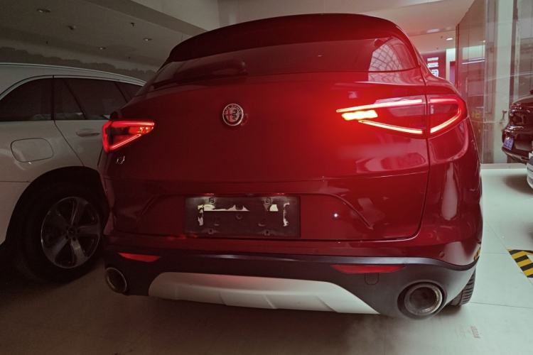 Used Alfa Romeo Stelvio 2017 2.0T 280HP Luxury Edition Rear