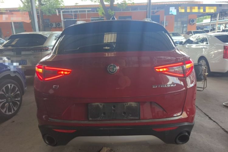 Used Alfa Romeo Stelvio 2017 2.0T 200HP Luxury Edition Rear