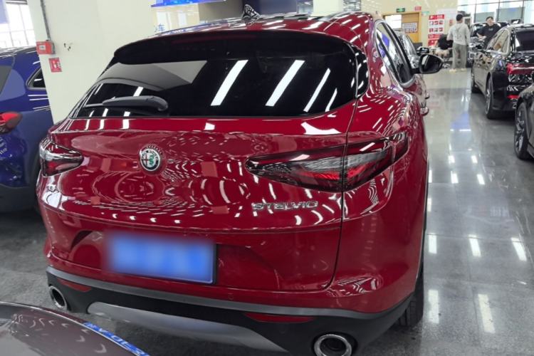 Used Alfa Romeo Stelvio 2017 2.0T 200HP Elite Edition Rear