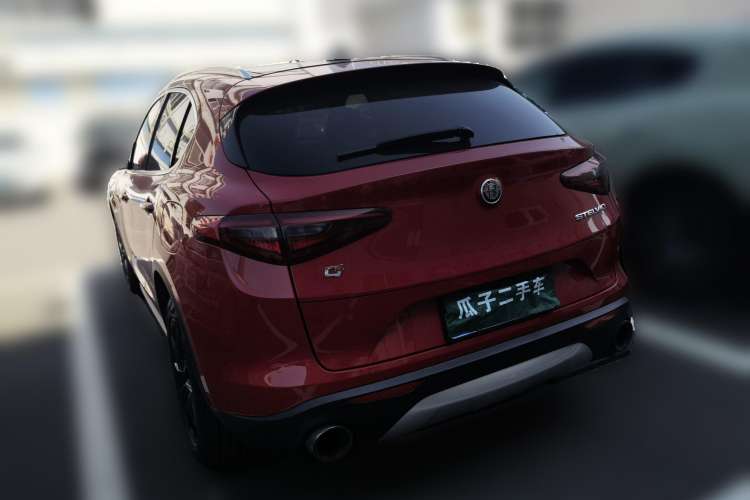 Used Alfa Romeo Stelvio 2017 2.0T 280HP Luxury Edition Rear Left 45 Deg