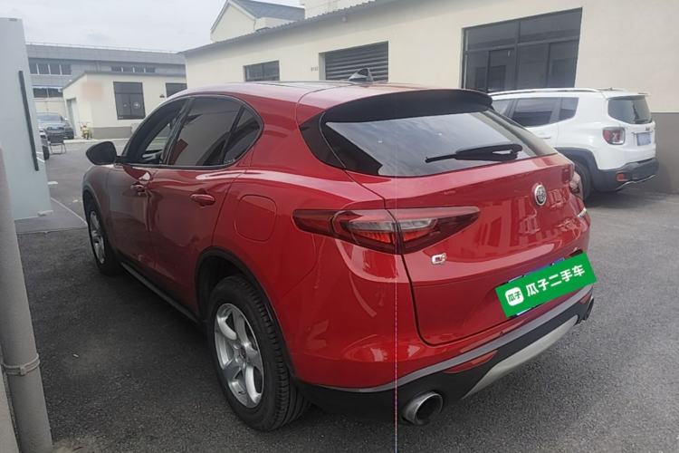 Used Alfa Romeo Stelvio 2017 2.0T 200HP Elite Edition Rear Left 45 Deg