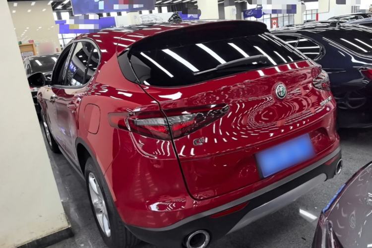 Used Alfa Romeo Stelvio 2017 2.0T 200HP Elite Edition Rear Left 45 Deg