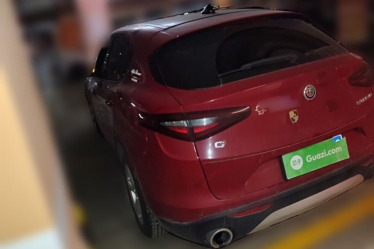 Used Alfa Romeo Stelvio 2017 2.0T 200HP Elite Edition Rear Left 45 Deg