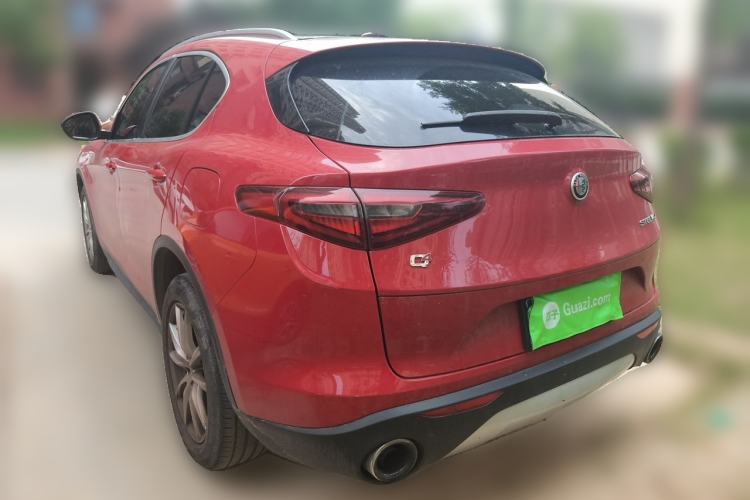 Used Alfa Romeo Stelvio 2017 2.0T 200HP Luxury Edition Rear Left 45 Deg