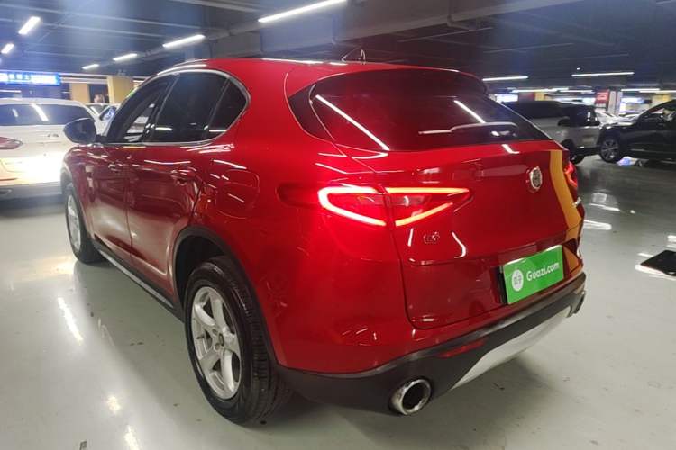 Used Alfa Romeo Stelvio 2017 2.0T 200HP Elite Edition Rear Left 45 Deg