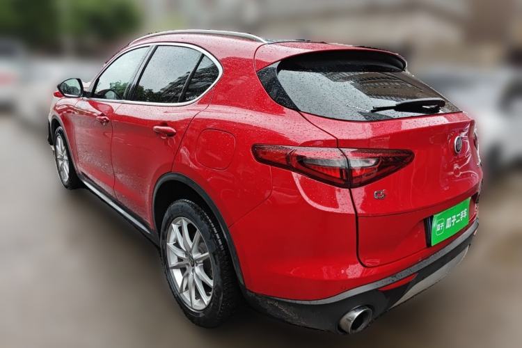 Used Alfa Romeo Stelvio 2017 2.0T 200HP Luxury Edition Rear Left 45 Deg