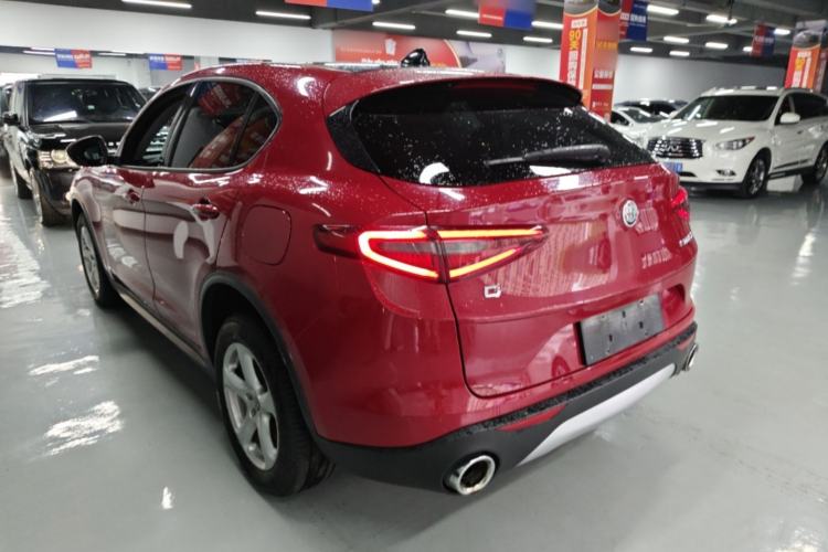 Used Alfa Romeo Stelvio 2017 2.0T 200HP Elite Edition Rear Left 45 Deg