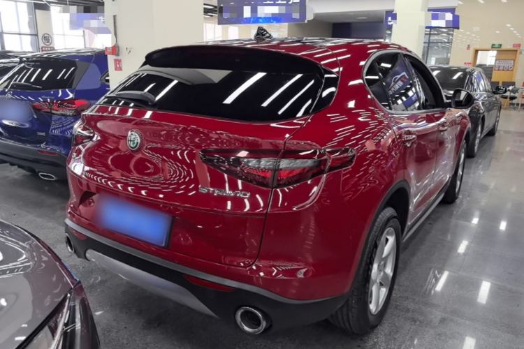 Used Alfa Romeo Stelvio 2017 2.0T 200HP Elite Edition Rear Right 45 Deg