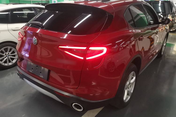 Used Alfa Romeo Stelvio 2017 2.0T 200HP Elite Edition Rear Right 45 Deg