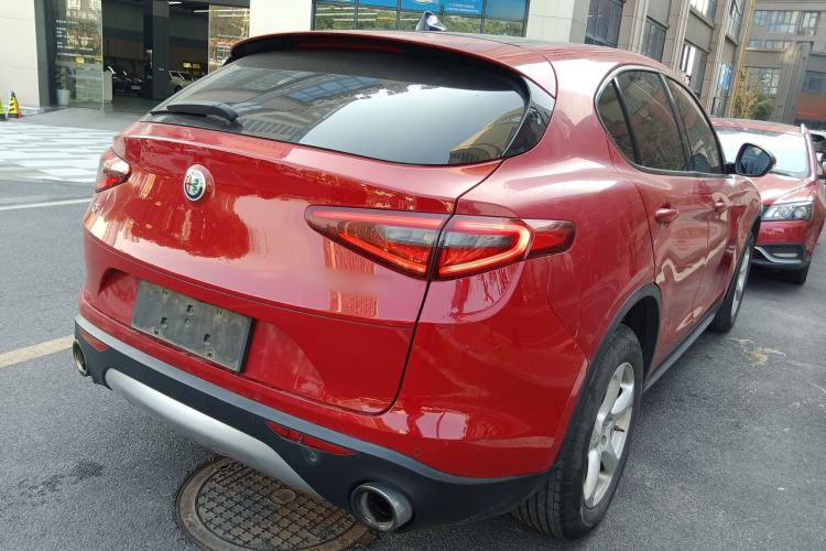 Used Alfa Romeo Stelvio 2017 2.0T 200HP Elite Edition Rear Right 45 Deg