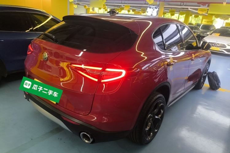 Used Alfa Romeo Stelvio 2017 2.0T 200HP Elite Edition Rear Right 45 Deg