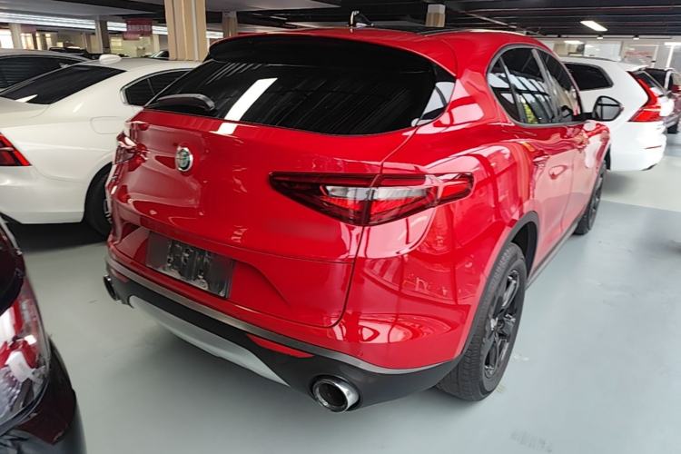 Used Alfa Romeo Stelvio 2017 2.0T 200HP Elite Edition Rear Right 45 Deg