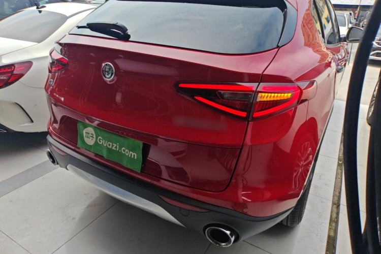 Used Alfa Romeo Stelvio 2017 2.0T 200HP Elite Edition Rear Right 45 Deg