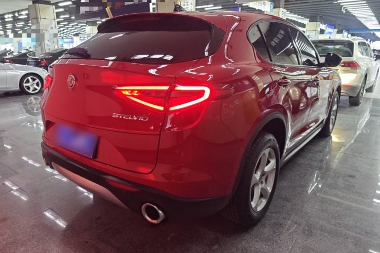 Used Alfa Romeo Stelvio 2017 2.0T 200HP Elite Edition Rear Right 45 Deg