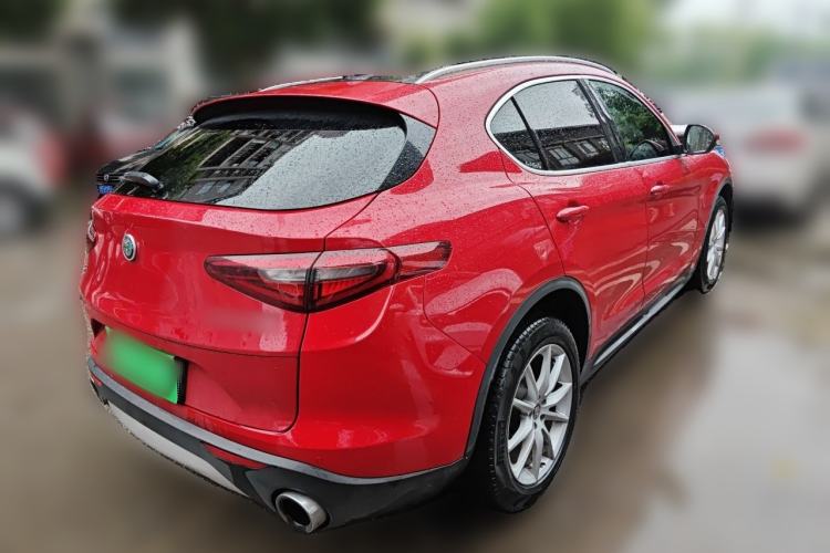 Used Alfa Romeo Stelvio 2017 2.0T 200HP Luxury Edition Rear Right 45 Deg