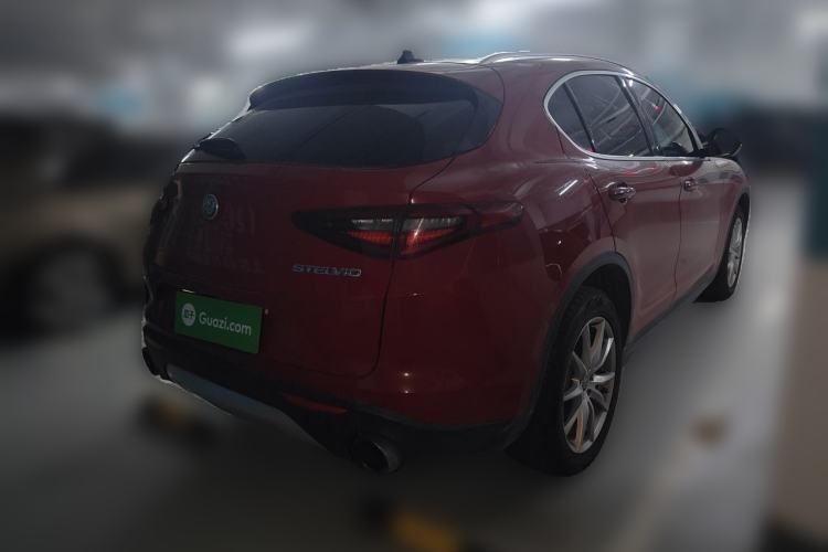 Used Alfa Romeo Stelvio 2017 2.0T 200HP Luxury Edition Rear Right 45 Deg