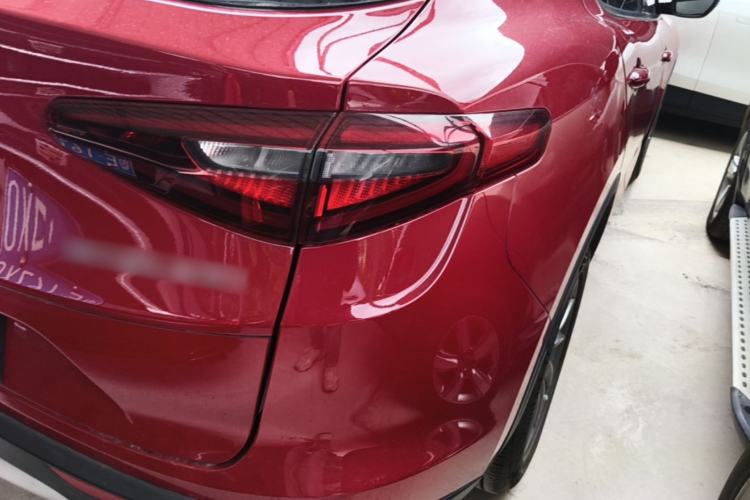Used Alfa Romeo Stelvio 2017 2.0T 200HP Elite Edition Right Rear Taillight