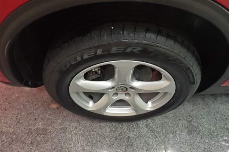 Used Alfa Romeo Stelvio 2017 2.0T 200HP Elite Edition Right Rear Wheel Hub
