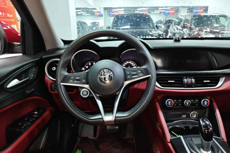 Used Alfa Romeo Stelvio 2017 2.0T 200HP Elite Edition Steering Wheel