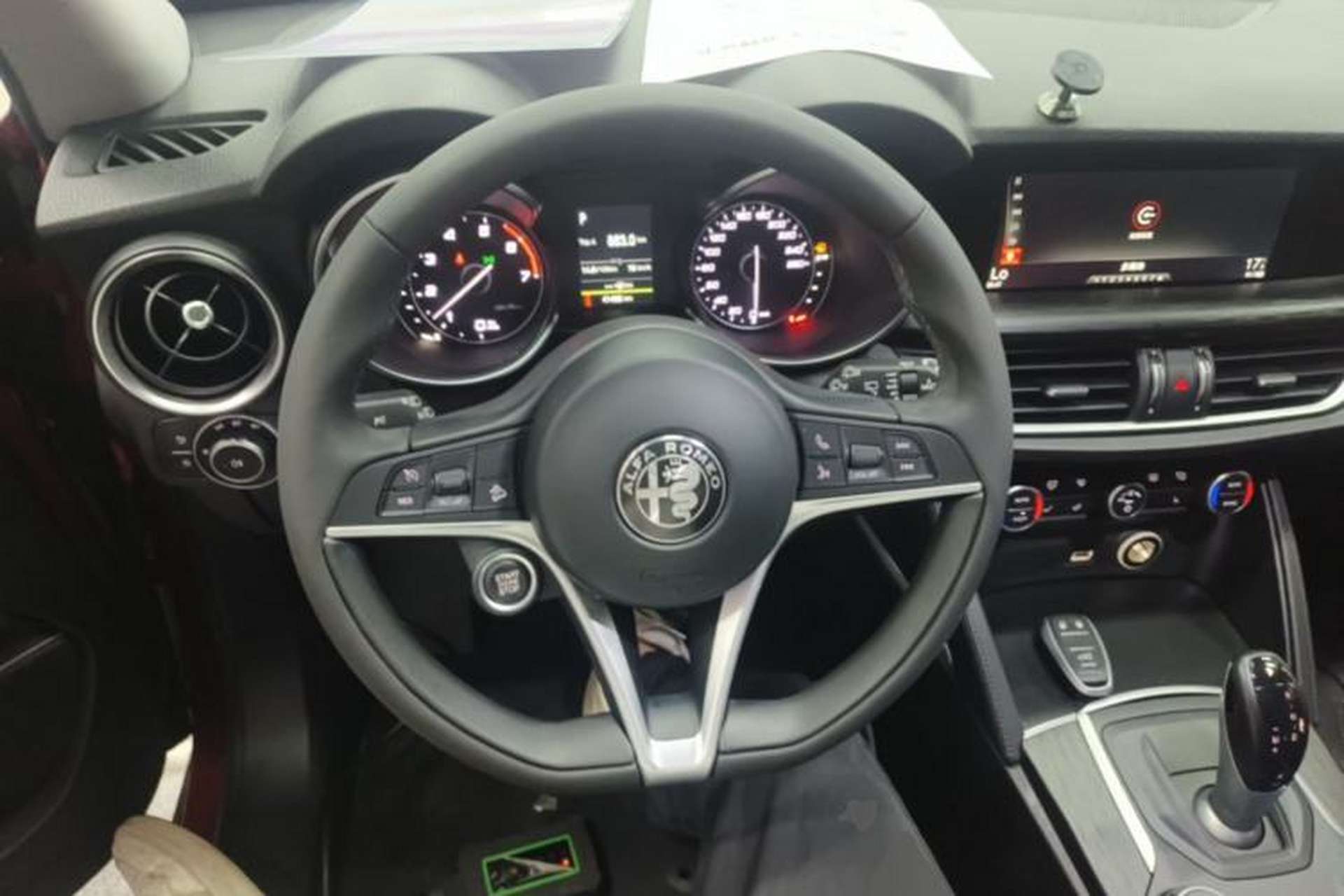 Used Alfa Romeo Stelvio 2017 2.0T 200HP Elite Edition Steering Wheel