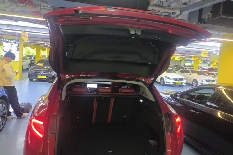 Used Alfa Romeo Stelvio 2017 2.0T 200HP Elite Edition Trunk