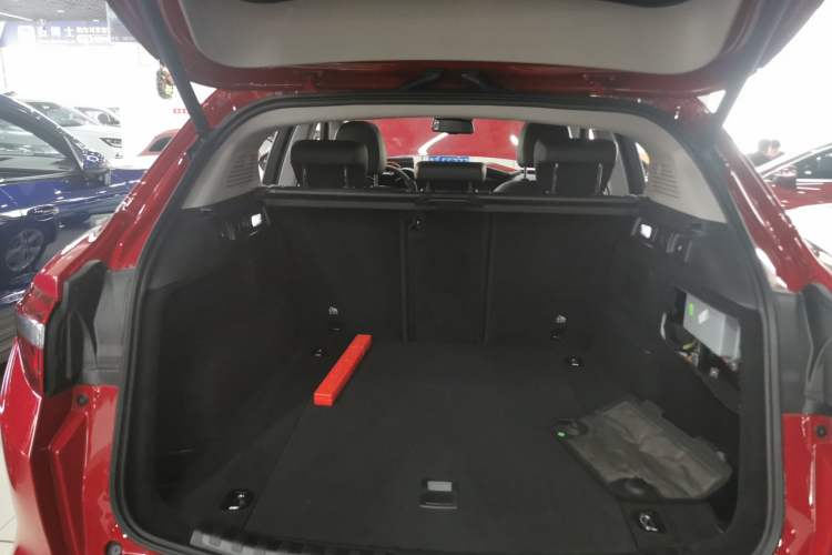 Used Alfa Romeo Stelvio 2017 2.0T 200HP Elite Edition Trunk