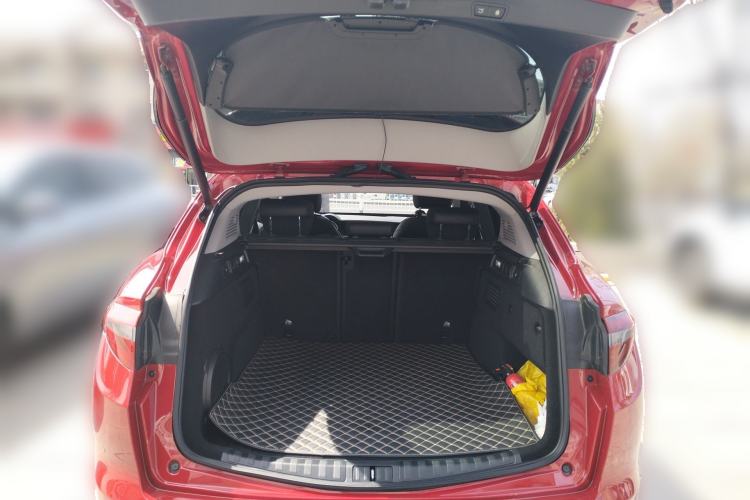 Used Alfa Romeo Stelvio 2017 2.0T 200HP Luxury Edition Trunk