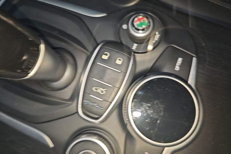 Used Alfa Romeo Stelvio 2017 2.0T 200HP Elite Edition Vehicle Key