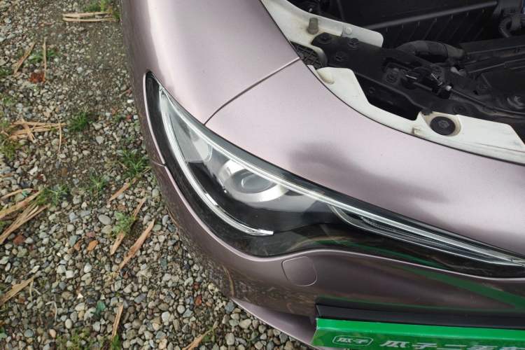 Used Alfa Romeo Stelvio 2017 2.0T 280HP Luxury Edition Right Front Headlight
