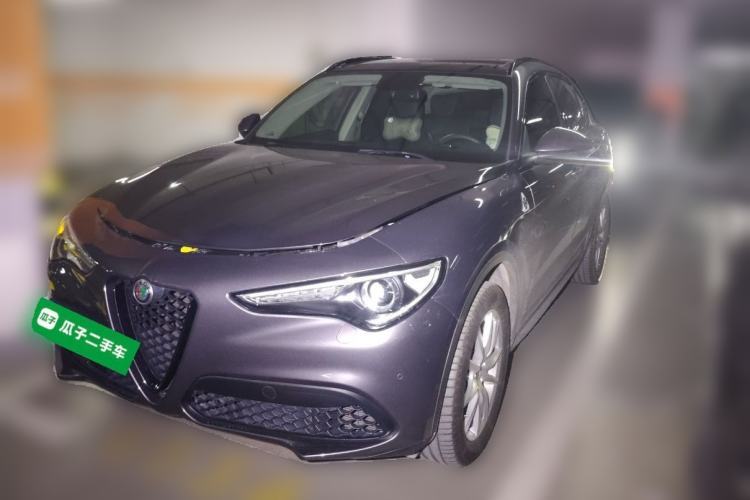 Used Alfa Romeo Stelvio 2017 2.0T 200HP Luxury Edition Guazi used car, China used car export, Used car for sale, Used cars, Cheapest cars for sale