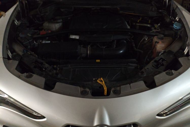 Used Alfa Romeo Stelvio 2017 2.0T 200HP Luxury Edition Engine Bay