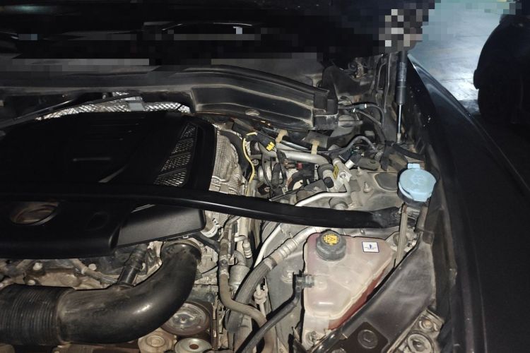 Used Alfa Romeo Stelvio 2017 2.0T 200HP Luxury Edition Engine Bay Left