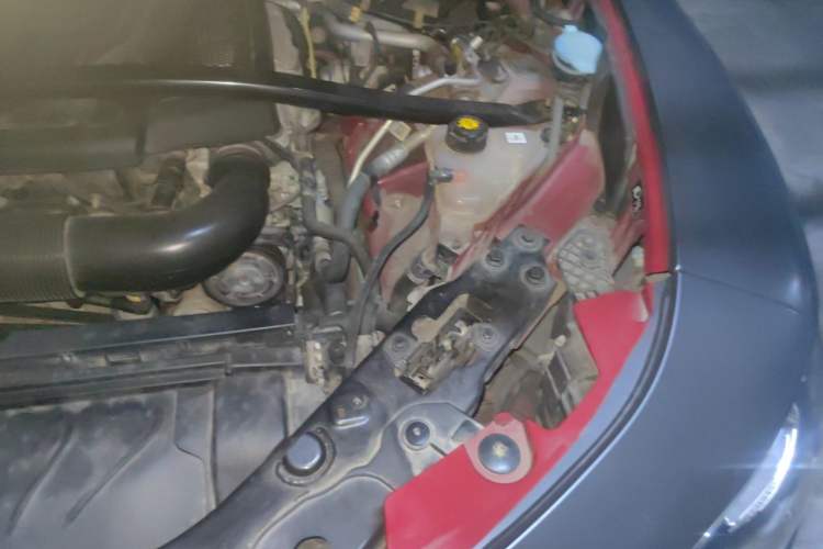 Used Alfa Romeo Stelvio 2017 2.0T 200HP Elite Edition Engine Bay Left