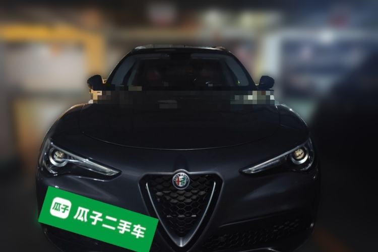 Used Alfa Romeo Stelvio 2017 2.0T 200HP Luxury Edition Front