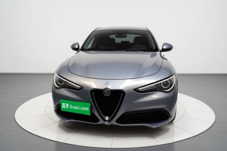 Used Alfa Romeo Stelvio 2017 2.0T 200HP Elite Edition Front