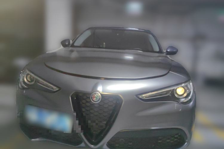 Used Alfa Romeo Stelvio 2017 2.0T 200HP Elite Edition Front