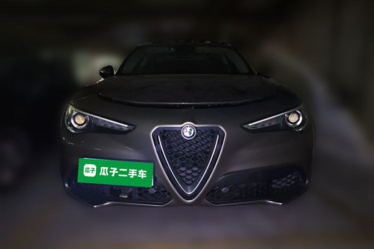 Used Alfa Romeo Stelvio 2017 2.0T 200HP Elite Edition Front