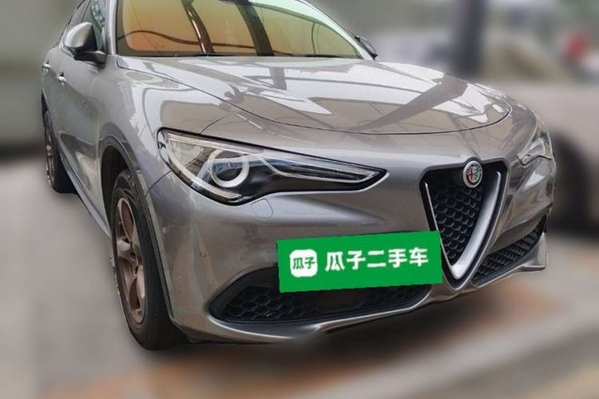 Used Alfa Romeo Stelvio 2017 2.0T 200HP Elite Edition Front Right 45 Deg