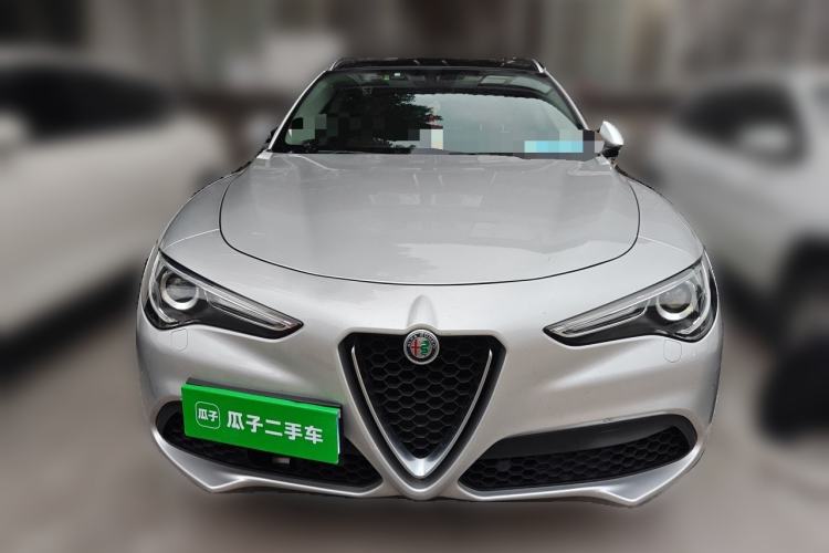 Used Alfa Romeo Stelvio 2017 2.0T 280HP Luxury Edition Front