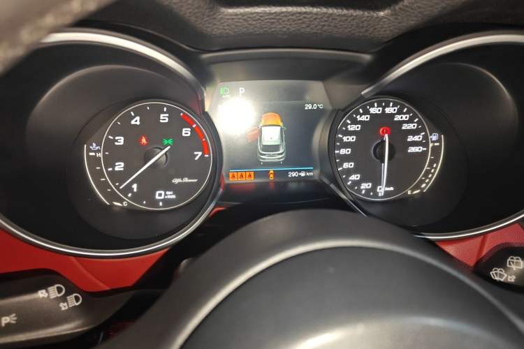 Used Alfa Romeo Stelvio 2017 2.0T 200HP Luxury Edition Instrument Cluster